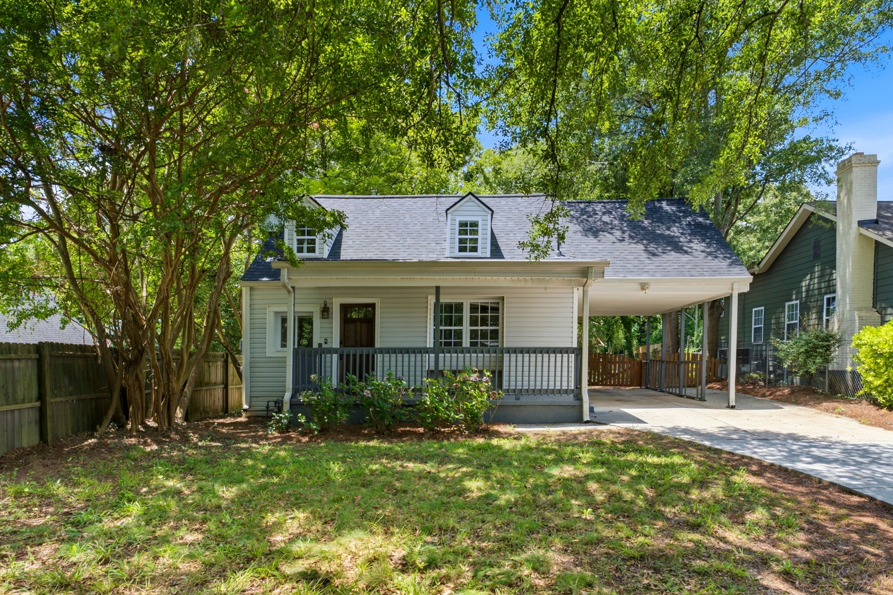 899 Bouldercrest Drive Southeast